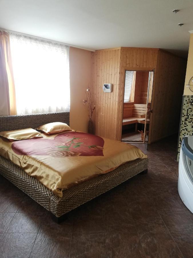 Хотелски Комплекс Родина Mizara Buitenkant foto